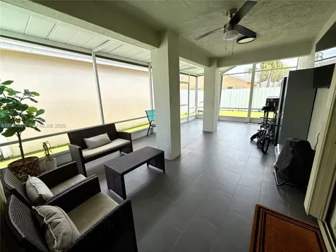 248 W Riverbend Drive Sunrise FL 33326