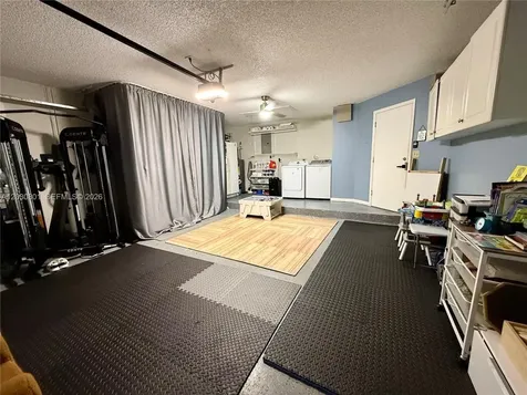 248 W Riverbend Drive Sunrise FL 33326