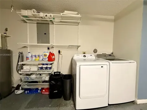 248 W Riverbend Drive Sunrise FL 33326