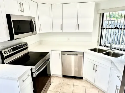 15065 SW 49th Lane Miami FL 33185