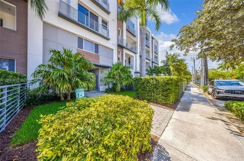 1025 NE 18th Avenue Fort Lauderdale FL 33304