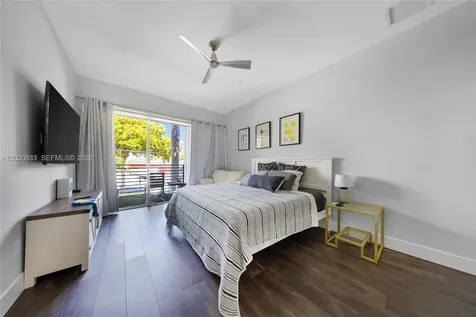 1025 NE 18th Avenue Fort Lauderdale FL 33304
