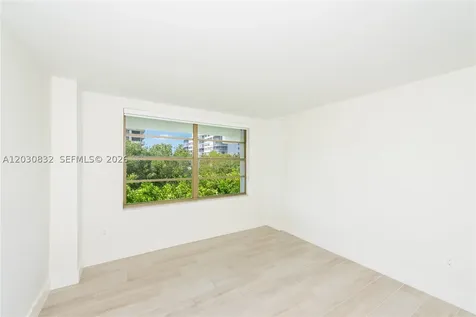 155 Ocean Lane Drive Key Biscayne FL 33149