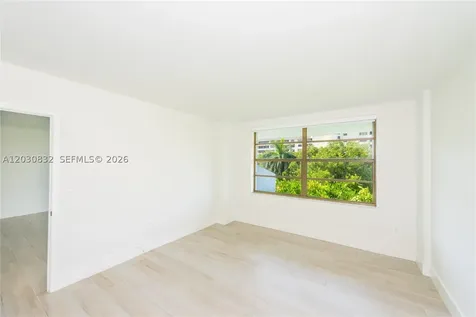 155 Ocean Lane Drive Key Biscayne FL 33149
