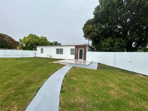 15545 Leisure Drive Homestead FL 33033