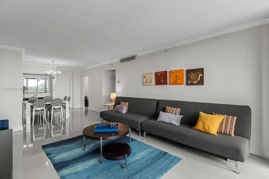 2501 S Ocean Drive Hollywood FL 33019