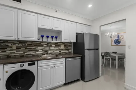 2501 S Ocean Drive Hollywood FL 33019