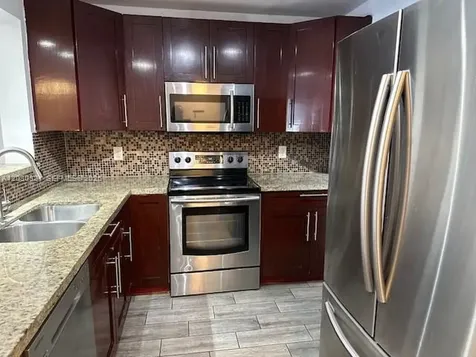 17000 NW 67th Avenue Hialeah FL 33015