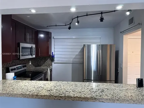 17000 NW 67th Avenue Hialeah FL 33015