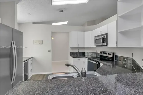 10627 NW 7th Street Pembroke Pines FL 33026