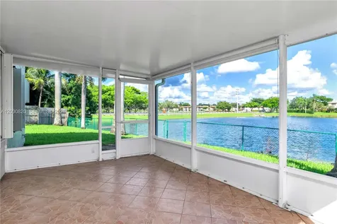 10627 NW 7th Street Pembroke Pines FL 33026