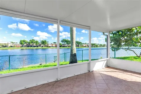 10627 NW 7th Street Pembroke Pines FL 33026
