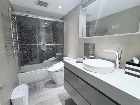 10275 Collins Avenue Bal Harbour FL 33154