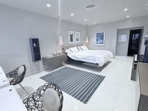 10275 Collins Avenue Bal Harbour FL 33154