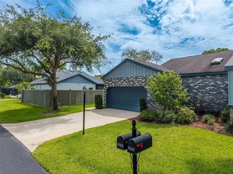 6561 Sutton Court Parkland FL 33067