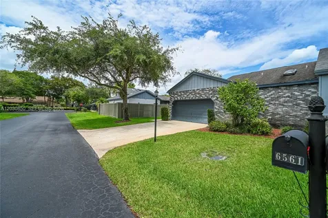 6561 Sutton Court Parkland FL 33067
