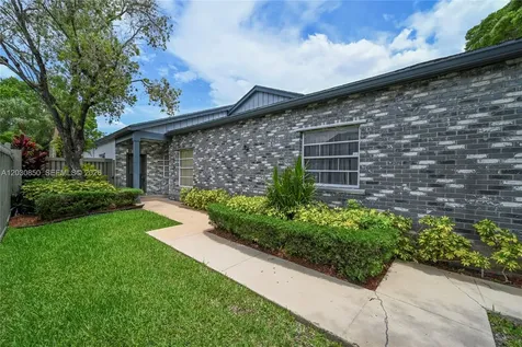 6561 Sutton Court Parkland FL 33067