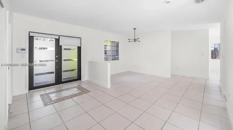 9712 SW 213th Terrace Cutler Bay FL 33189