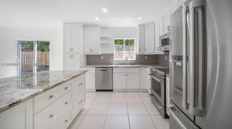 9712 SW 213th Terrace Cutler Bay FL 33189