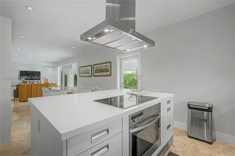 5510 Orduna Drive Coral Gables FL 33146