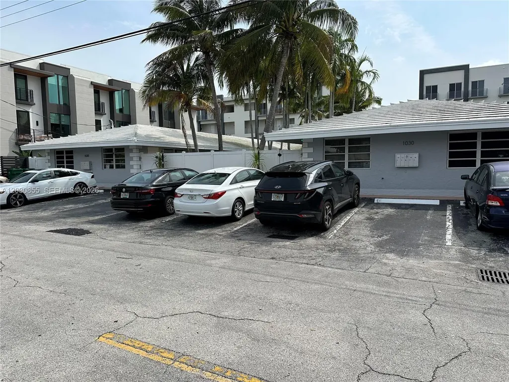 1030 N Victoria Park Road Fort Lauderdale FL 33304