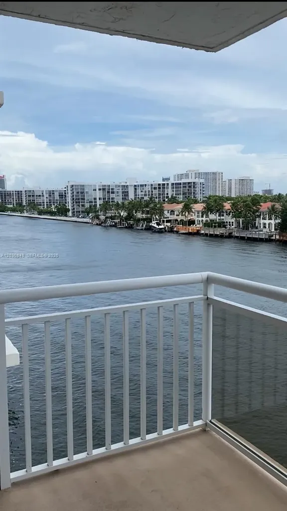 1600 S Ocean Drive Hollywood FL 33019