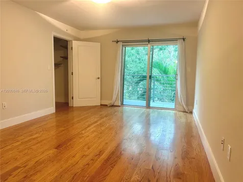 7541 SW 61st Avenue South Miami FL 33143