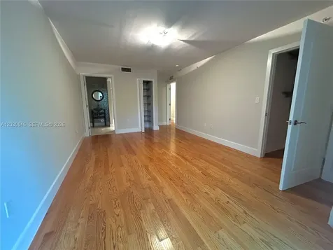 7541 SW 61st Avenue South Miami FL 33143