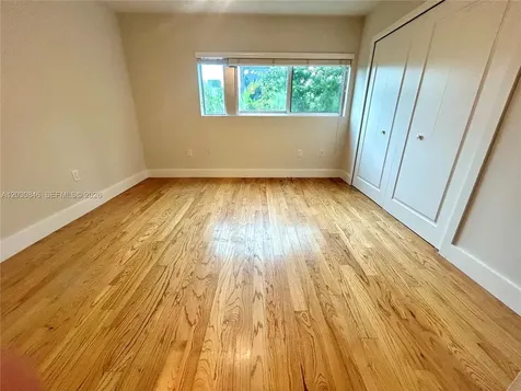 7541 SW 61st Avenue South Miami FL 33143