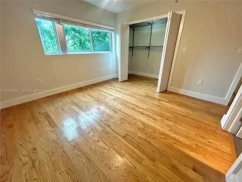 7541 SW 61st Avenue South Miami FL 33143