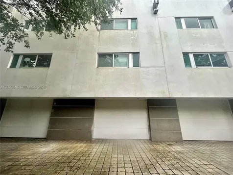 7541 SW 61st Avenue South Miami FL 33143