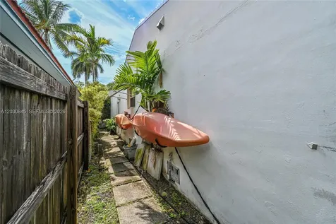 8942 Carlyle Avenue Surfside FL 33154