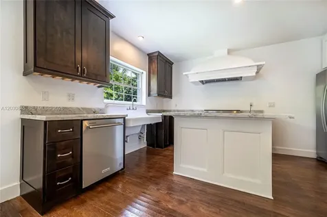 8942 Carlyle Avenue Surfside FL 33154