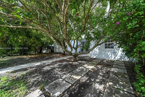 8942 Carlyle Avenue Surfside FL 33154