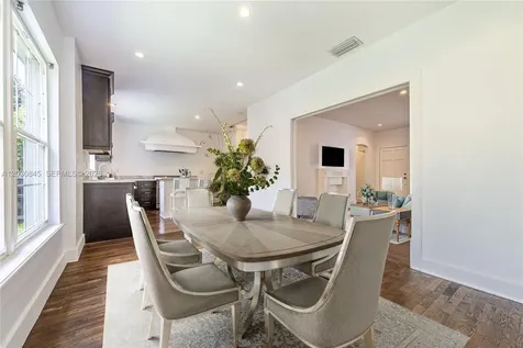 8942 Carlyle Avenue Surfside FL 33154