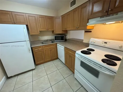 5201 Geneva Way Doral FL 33166