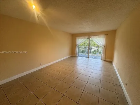 5201 Geneva Way Doral FL 33166