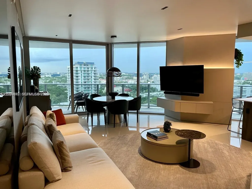 488 NE 18th Street Miami FL 33132