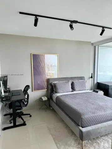 488 NE 18th Street Miami FL 33132