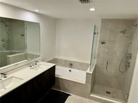 488 NE 18th Street Miami FL 33132