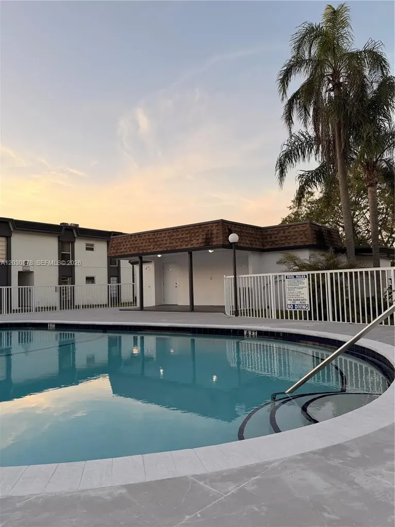 7250 SW 94th Place Miami FL 33173