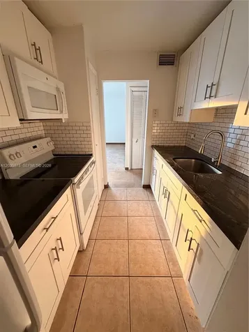7250 SW 94th Place Miami FL 33173