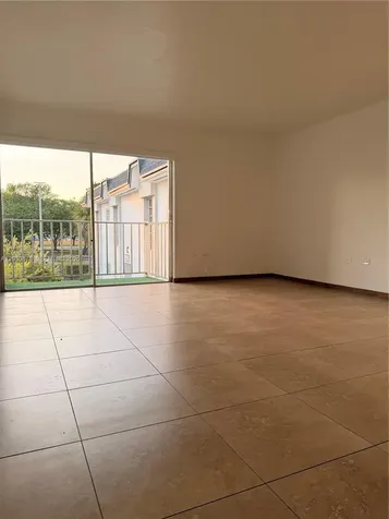 7250 SW 94th Place Miami FL 33173