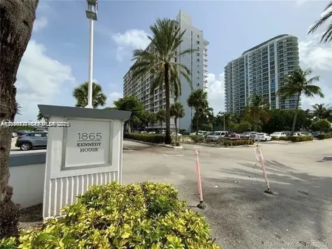 1865 79th St Causeway North Bay Village FL 33141