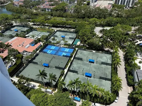 7000 Island Boulevard Aventura FL 33160
