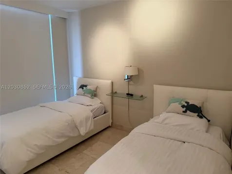 7000 Island Boulevard Aventura FL 33160