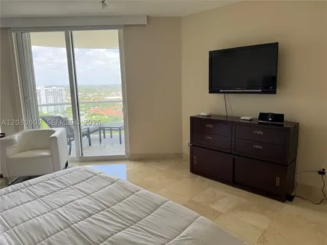 7000 Island Boulevard Aventura FL 33160