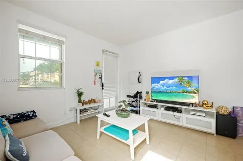 14661 SW 9th Street Pembroke Pines FL 33027