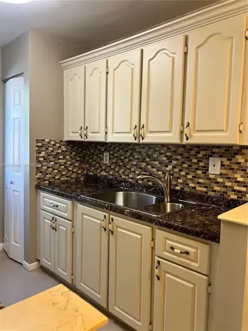 15600 SW 80th Street Miami FL 33193