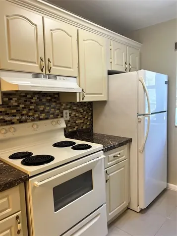 15600 SW 80th Street Miami FL 33193